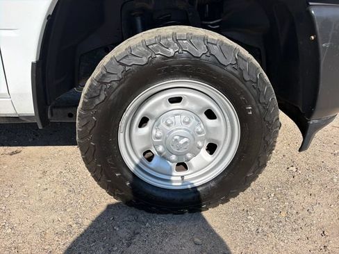 Used 2023 RAM 2500 Tradesman w/ Convenience Group AWD/4WD image 30