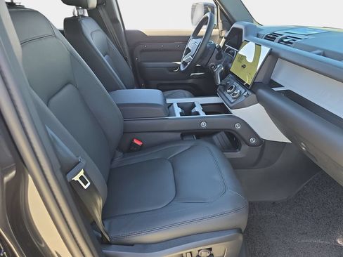 New 2026 Land Rover Defender 110 X-Dynamic SE AWD/4WD image 10