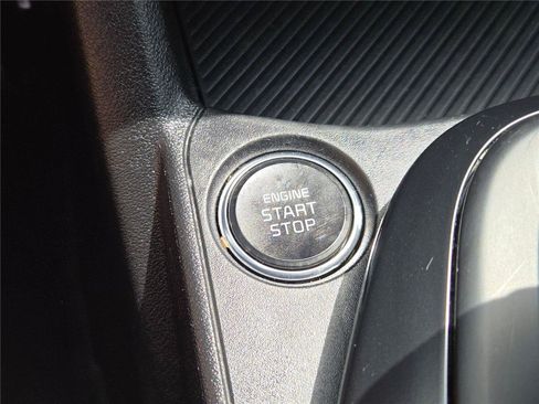 Used 2025 Kia K4 FWD image 30