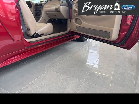 Used 2004 Ford Mustang GT image 39