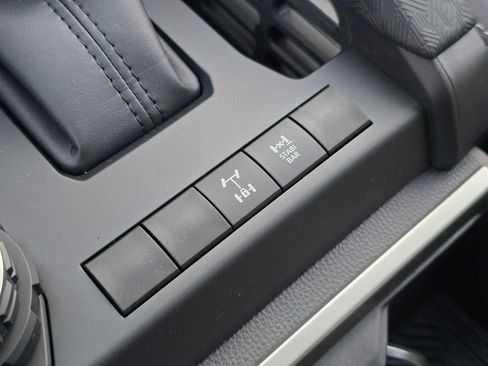 New 2025 Toyota Tacoma TRD Off-Road AWD/4WD image 37
