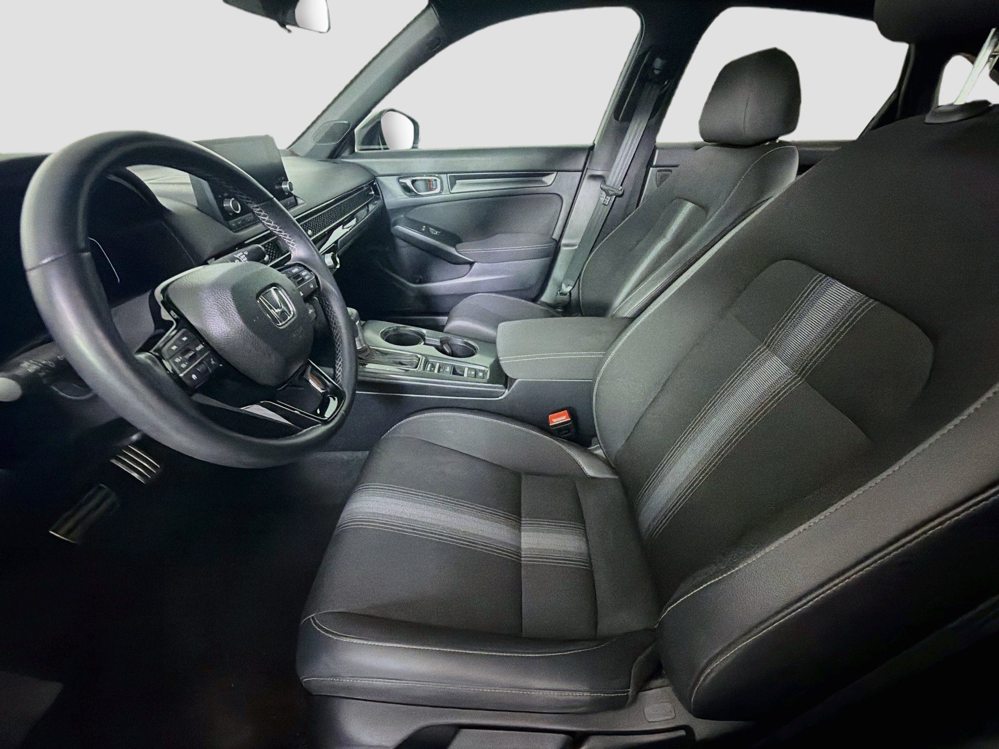 Used 2025 Honda Civic Sport image 13