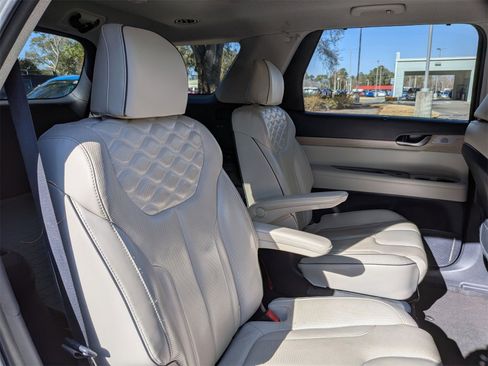 Used 2021 Hyundai Palisade Limited image 35