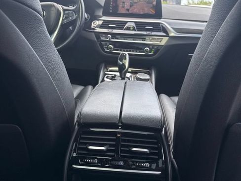 Used 2019 BMW 540i xDrive w/ Premium Package AWD/4WD image 17