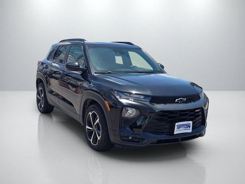 Used 2022 Chevrolet TrailBlazer RS FWD image 3