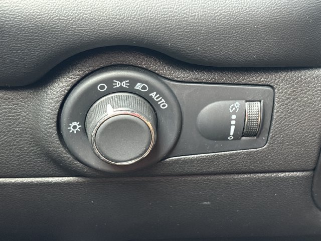 Used 2024 Dodge Durango GT AWD/4WD image 13