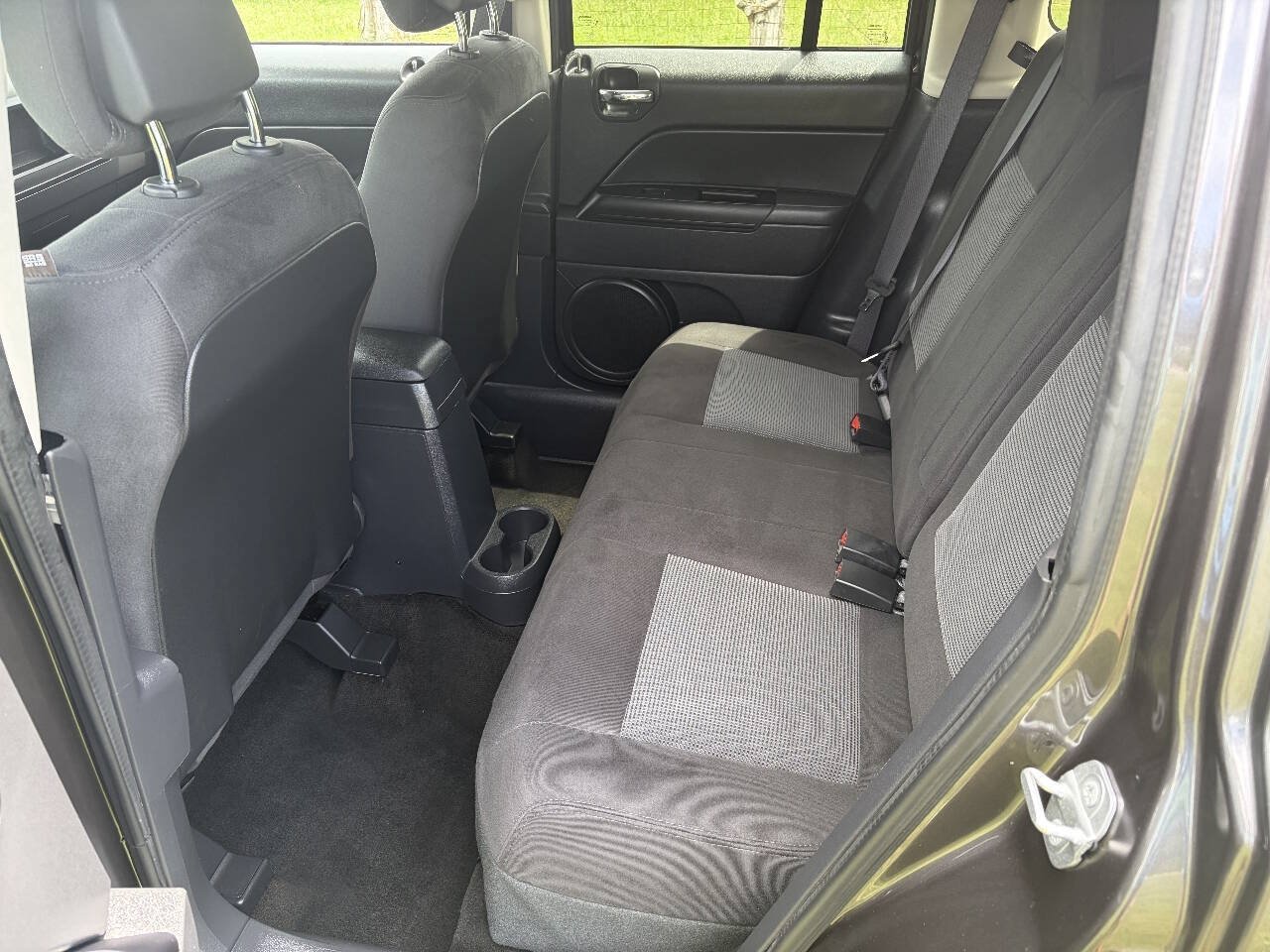 Used 2016 Jeep Patriot Sport w/ Power Value Group FWD image 8