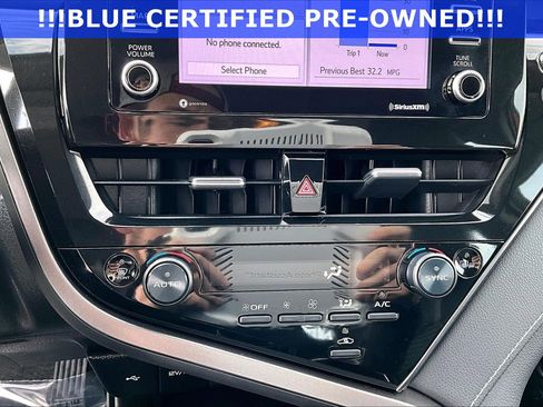 Used 2022 Toyota Camry SE image 16