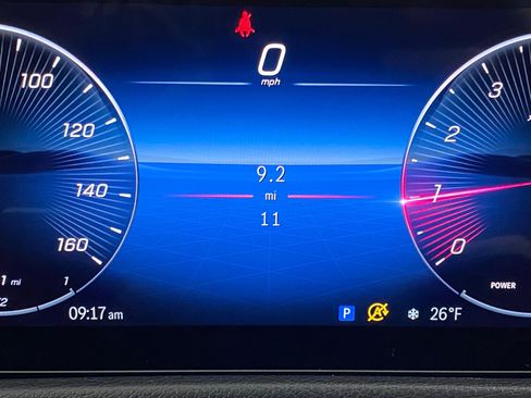Used 2026 Mercedes-Benz GLB 250 4MATIC image 21