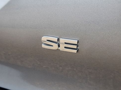 Used 2024 Mitsubishi Outlander SE image 9