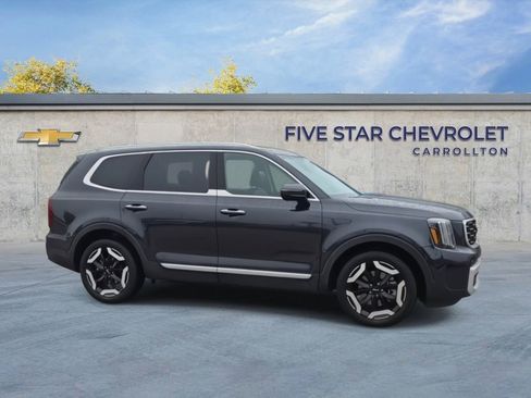 Used 2025 Kia Telluride S image 8