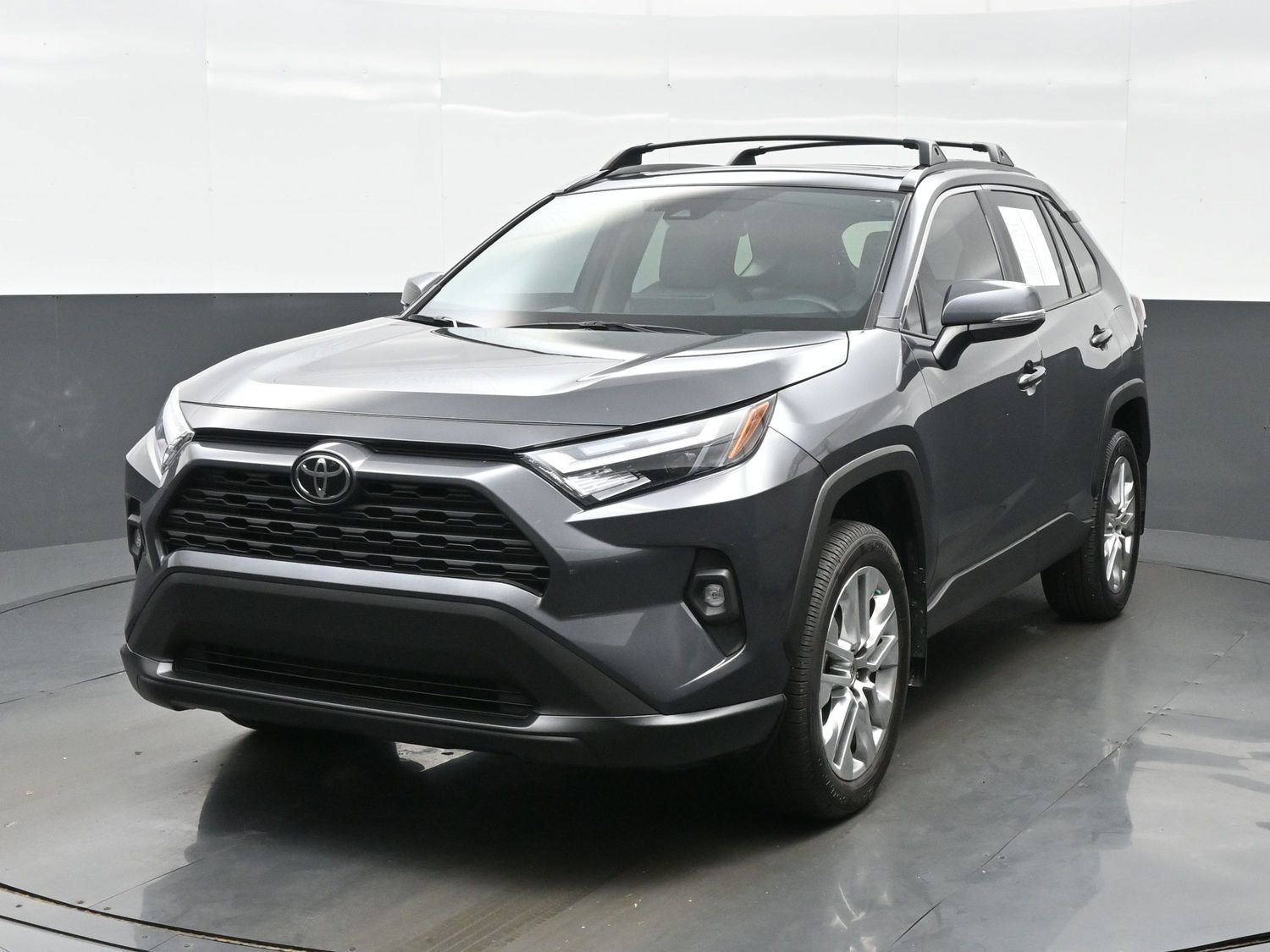 Used 2025 Toyota RAV4 XLE Premium w/ Weather Package FWD image 1
