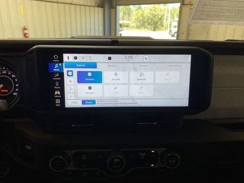 Used 2025 Jeep Wrangler Sport AWD/4WD image 37