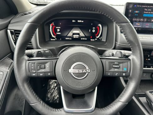 Used 2024 Nissan Rogue SL w/ SL Premium Package AWD/4WD image 23