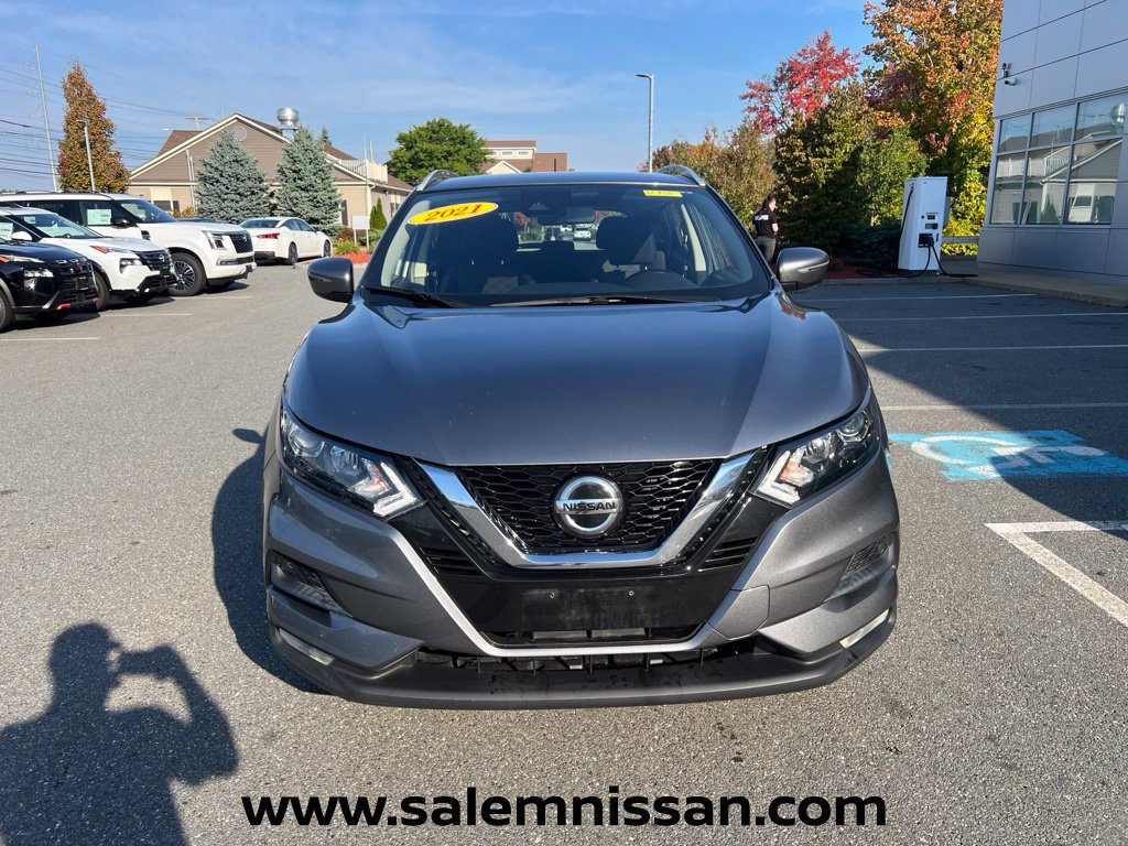 Used 2021 Nissan Rogue Sport SV AWD/4WD image 2
