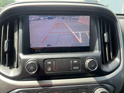 Used 2019 Chevrolet Colorado LT w/ Redline Special Edition RWD image 15