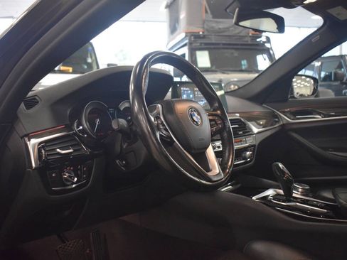 Used 2018 BMW 540i RWD image 38