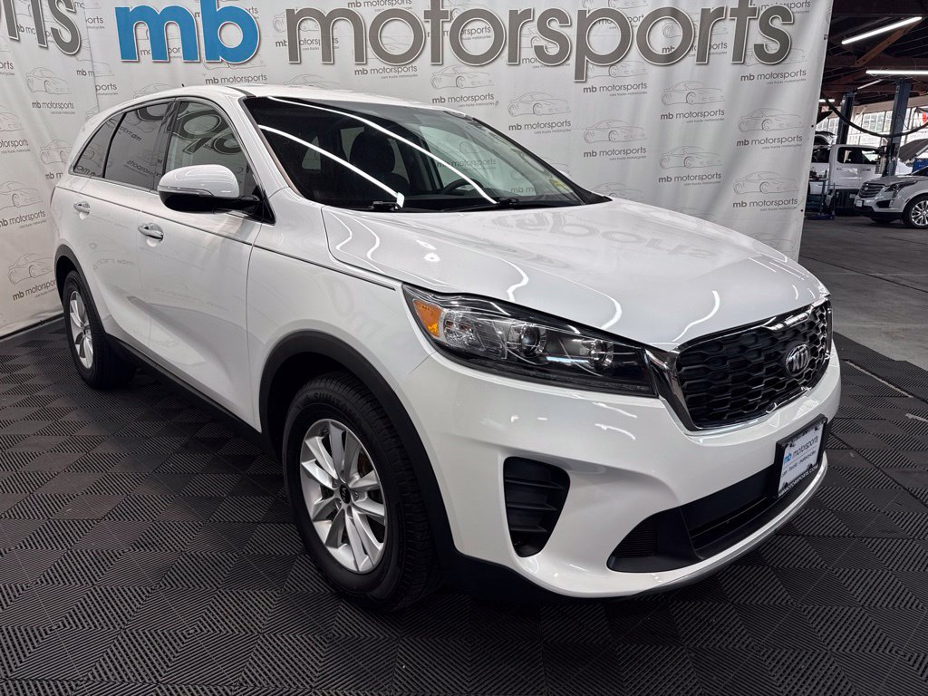 Used 2019 Kia Sorento FWD image 11