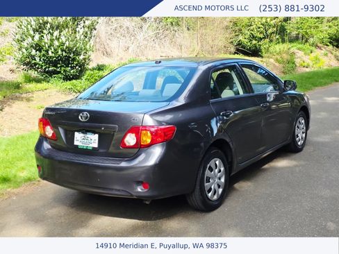 Used 2010 Toyota Corolla LE FWD image 5
