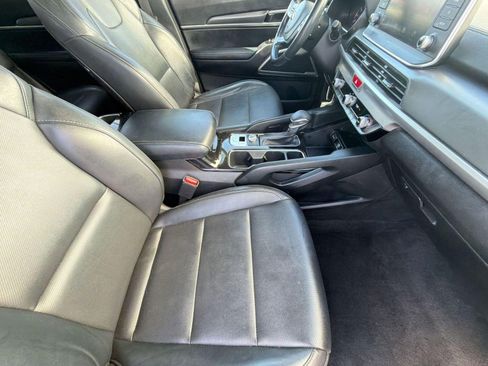 Used 2020 Kia Telluride LX FWD image 34
