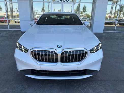 New 2026 BMW 530i xDrive AWD/4WD image 2