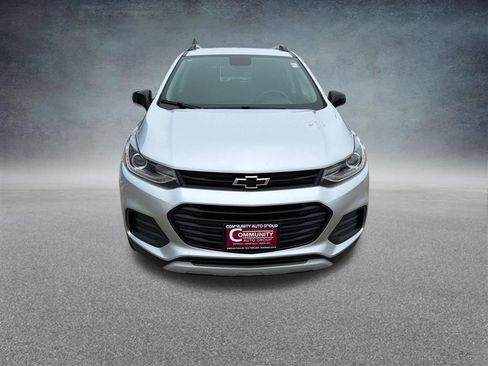 Used 2020 Chevrolet Trax LT w/ Redline Edition AWD/4WD image 8