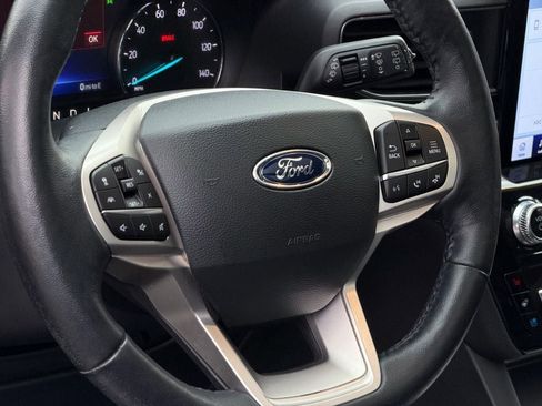 Certified 2022 Ford Explorer Limited w/ Limited Technology Package image 23