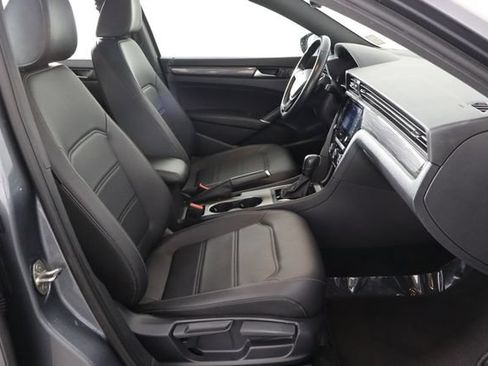 Used 2022 Volkswagen Passat 2.0T R-Line FWD image 19