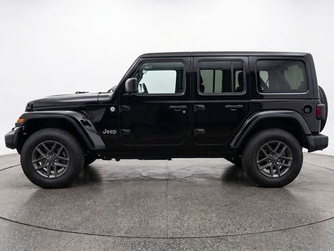 Used 2025 Jeep Wrangler Unlimited Sport AWD/4WD image 5