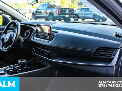 Used 2024 Nissan Rogue S AWD/4WD image 22