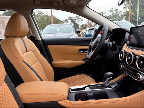 New 2025 Nissan Sentra SV w/ SV Premium Package FWD image 11
