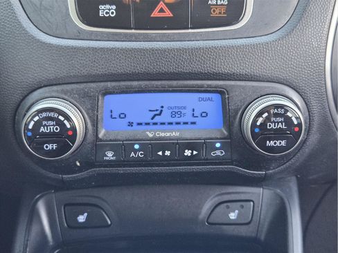 Used 2013 Hyundai Tucson Limited FWD image 18