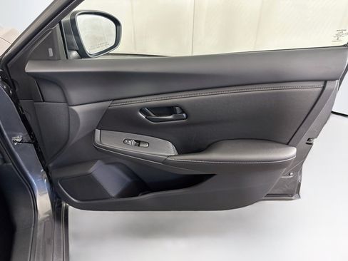 Used 2025 Nissan Sentra S FWD image 30