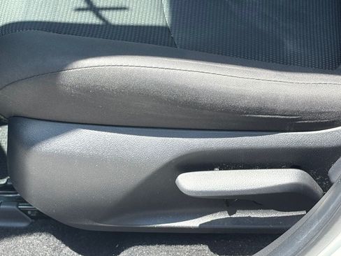 Used 2022 Toyota RAV4 LE w/ Carpet Mat Package (TMS) FWD image 5