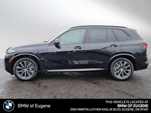 New 2026 BMW X5 xDrive50e w/ M Sport Package AWD/4WD image 6