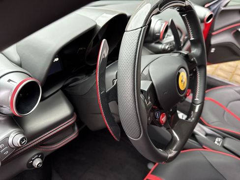 Certified 2022 Ferrari F8 Tributo RWD image 29
