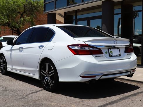 Used 2016 Honda Accord Sport image 9