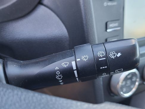 Used 2017 Subaru Forester 2.5i w/ Alloy Wheel Package image 33