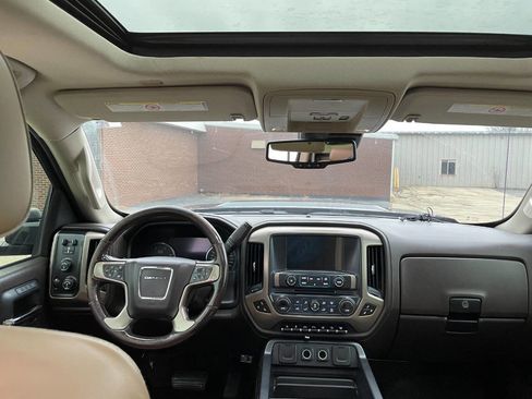 Used 2018 GMC Sierra 2500 Denali w/ Duramax Plus Package image 28