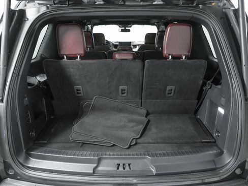 Used 2024 Ford Expedition Limited image 42