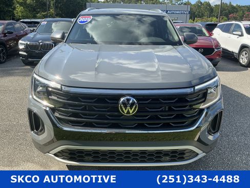 Used 2025 Volkswagen Atlas Cross Sport SE AWD/4WD image 8