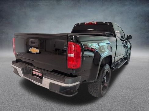 Used 2020 Chevrolet Colorado W/T w/ WT Convenience Package RWD image 5