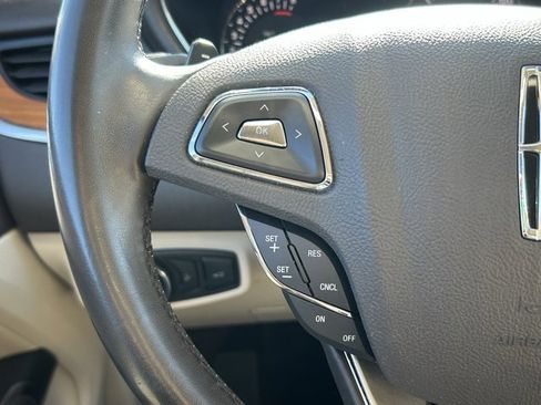 Used 2018 Lincoln MKC Select w/ Select Plus Package image 21