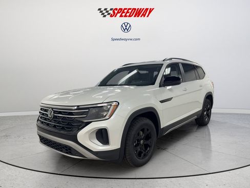 New 2026 Volkswagen Atlas Peak Edition AWD/4WD image 12