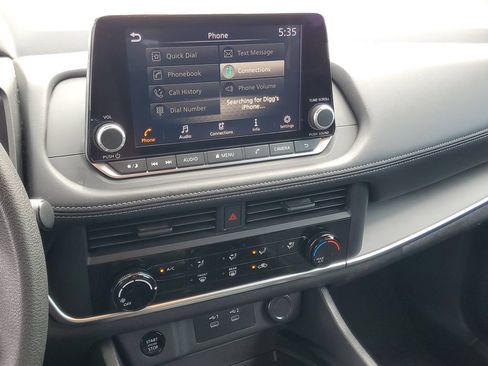 Certified 2024 Nissan Rogue S FWD image 22