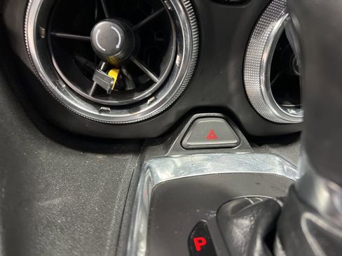 Used 2020 Chevrolet Camaro LT image 25