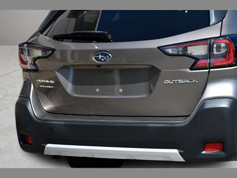 Certified 2024 Subaru Outback Limited AWD/4WD image 30