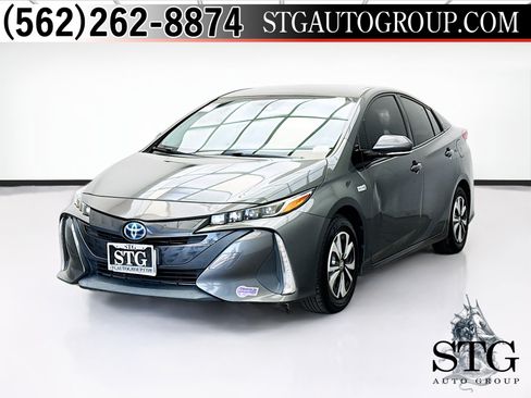 Used 2019 Toyota Prius Prime Premium FWD image 1