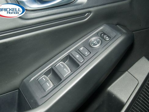 Certified 2025 Honda Accord SE image 30