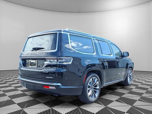 Used 2023 Jeep Grand Wagoneer Series III AWD/4WD image 29